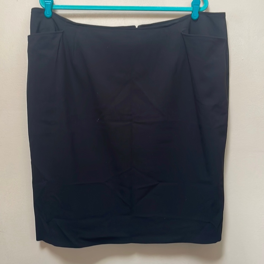 Apostrophe Plus 22w Black Pencil Skirt